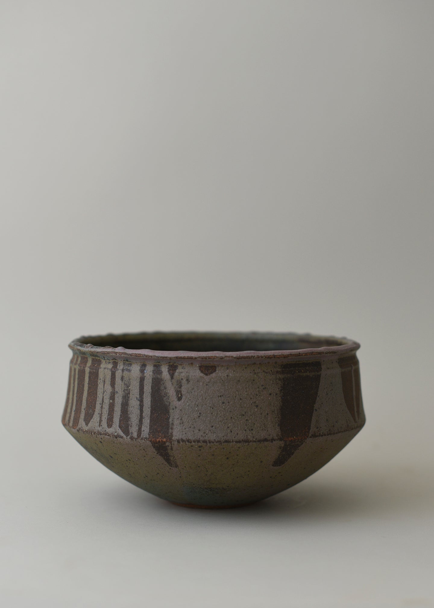 Flora Bowl no. 2 in Lichen - Victoria Morris Pottery