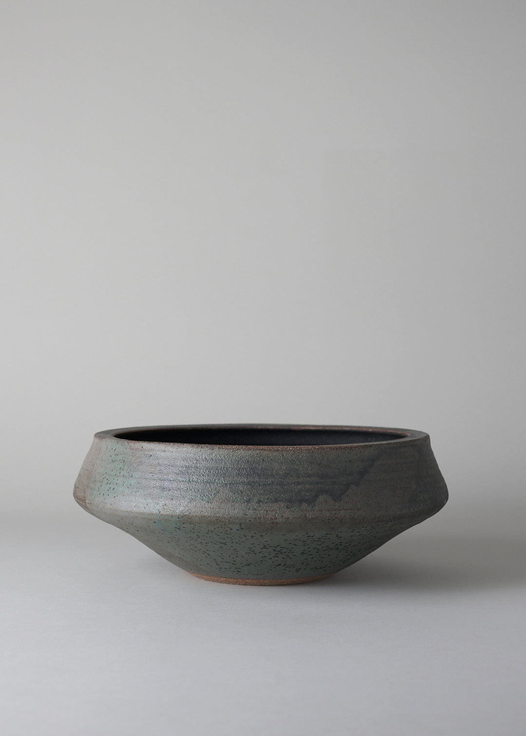 Ledge Series Bowl in Lichen - Victoria Morris Pottery