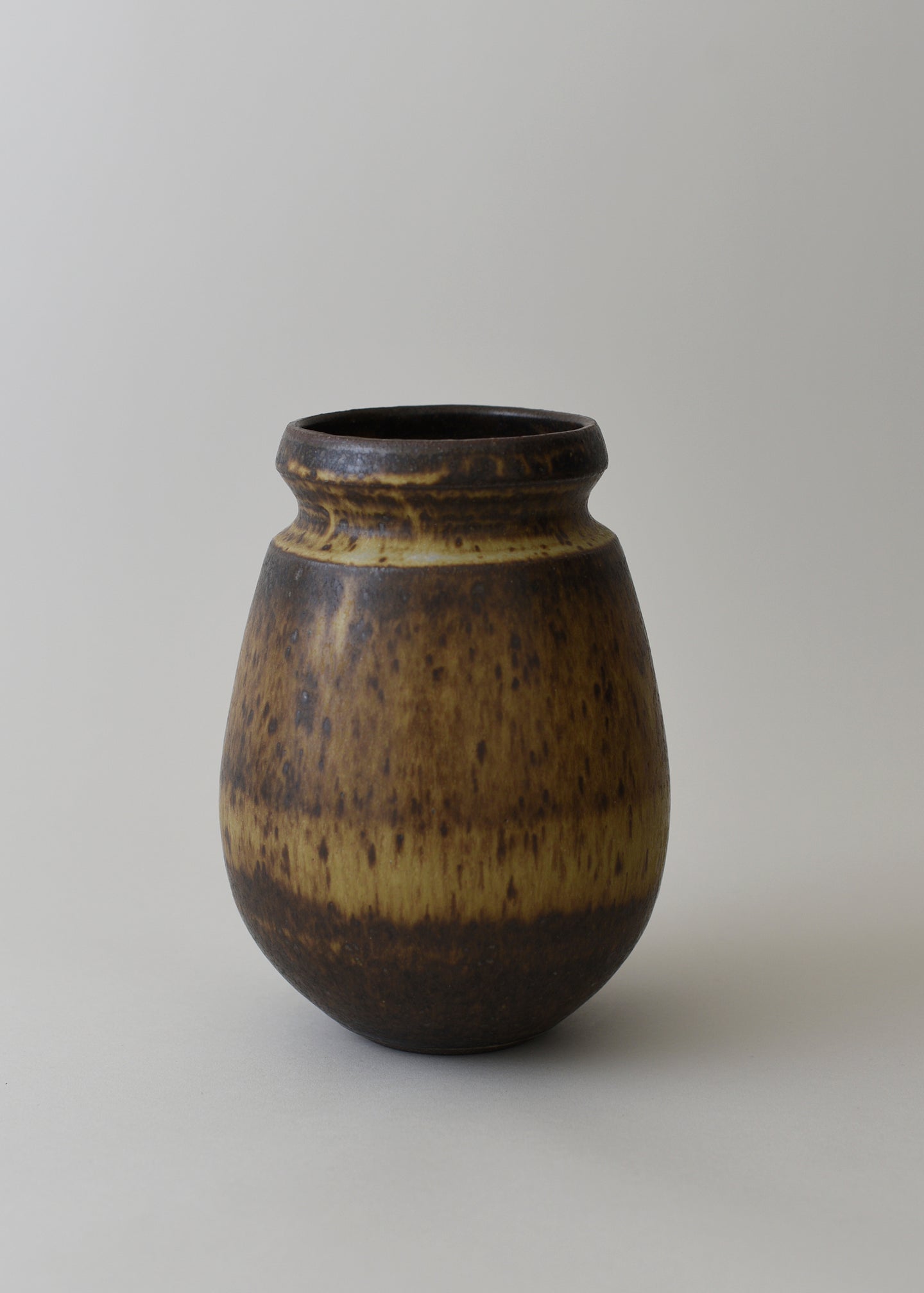 Small Poppy Series Vase in Live Oak - Victoria Morris Pottery