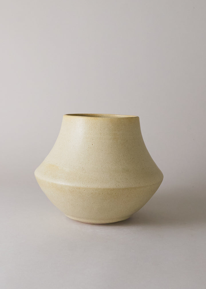 Pueblo Vase in Ochre - Victoria Morris Pottery