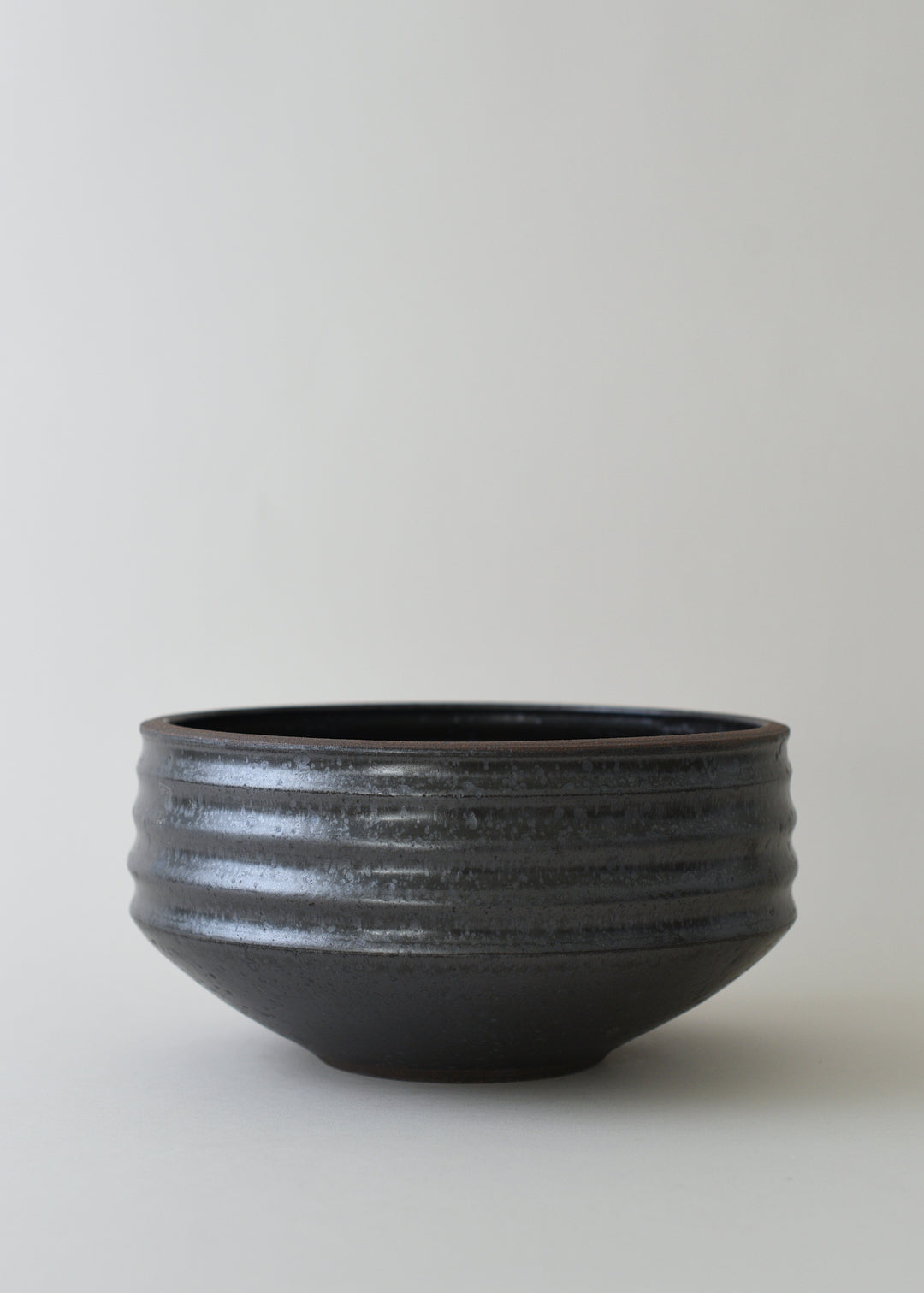Architectural Bowl in Iron Black - Victoria Morris Pottery