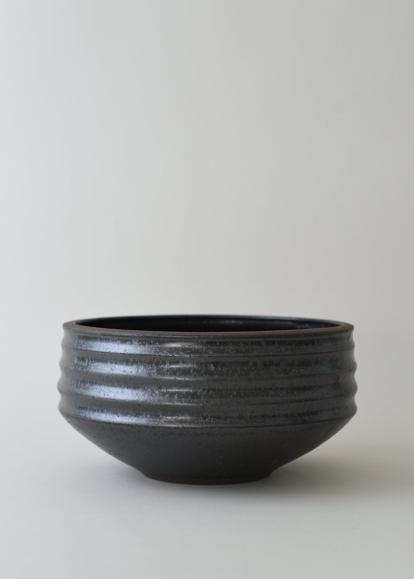 Architectural Bowl in Iron Black - Victoria Morris Pottery