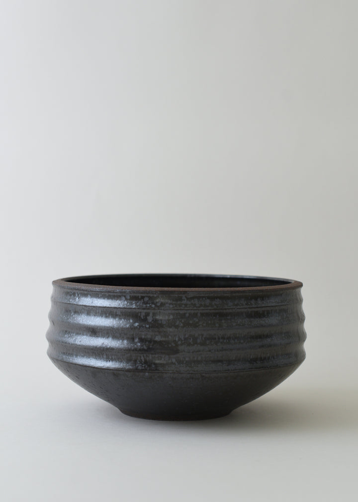 Architectural Bowl in Iron Black - Victoria Morris Pottery