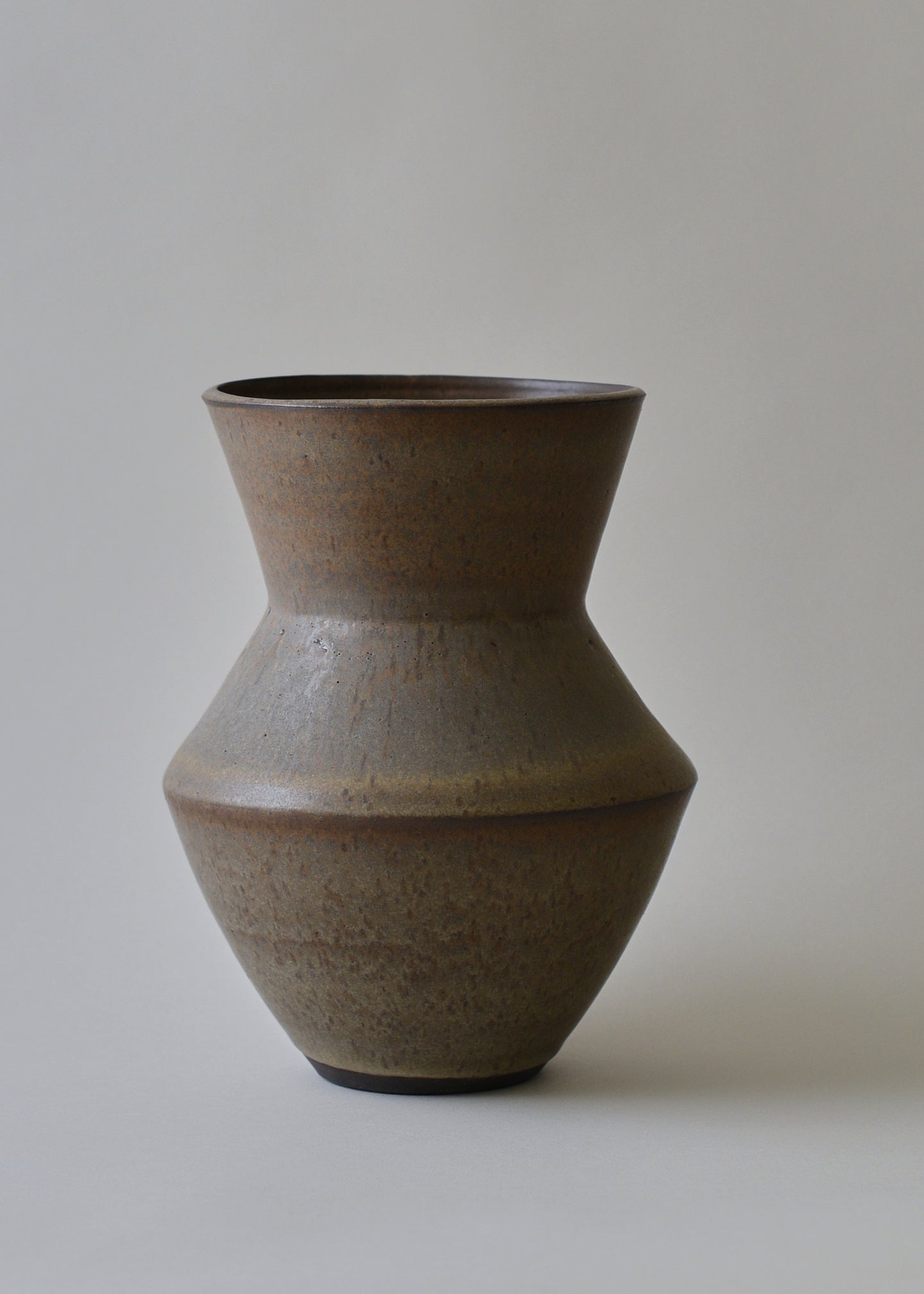 Diana Series Vase no. 2 in Hazel - Victoria Morris Pottery
