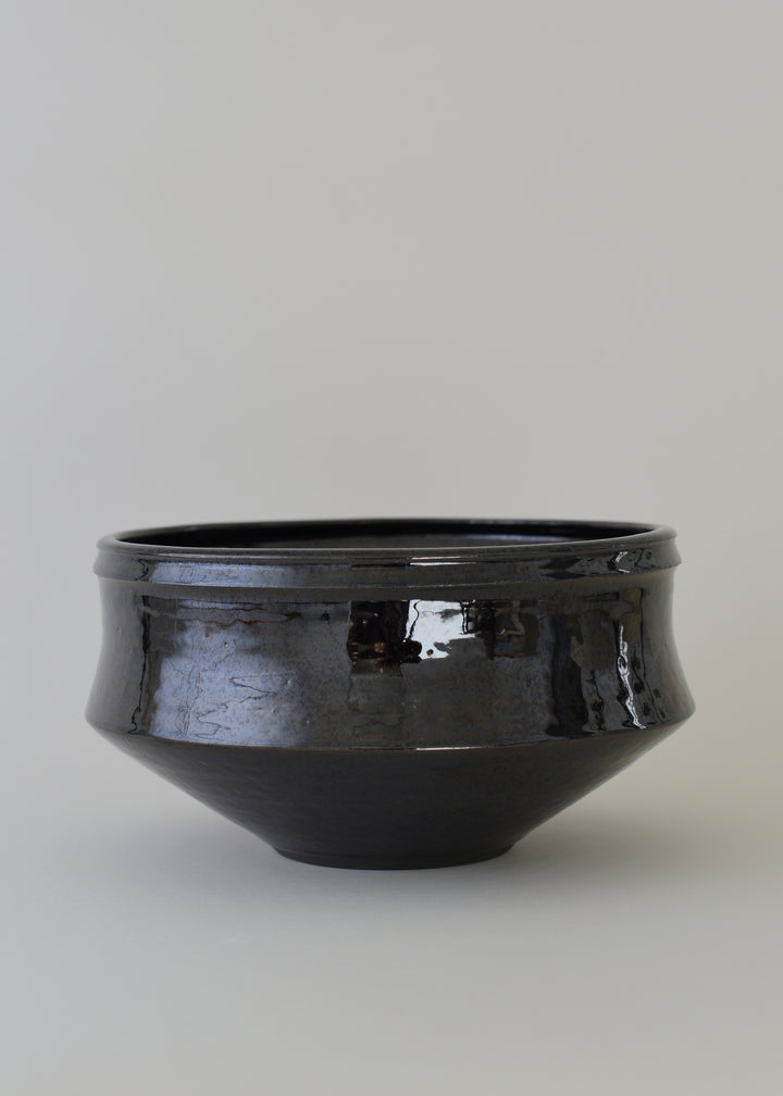 Elle Series Bowl in Dark Amber - Victoria Morris Pottery