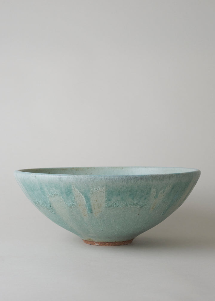 Essential Rounded Serving Bowl in Cobre - Victoria Morris Pottery