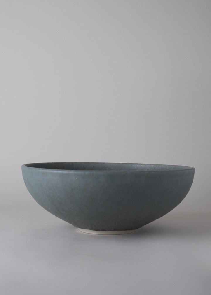 Essential Rounded Serving Bowl in Lake Blue - Victoria Morris Pottery