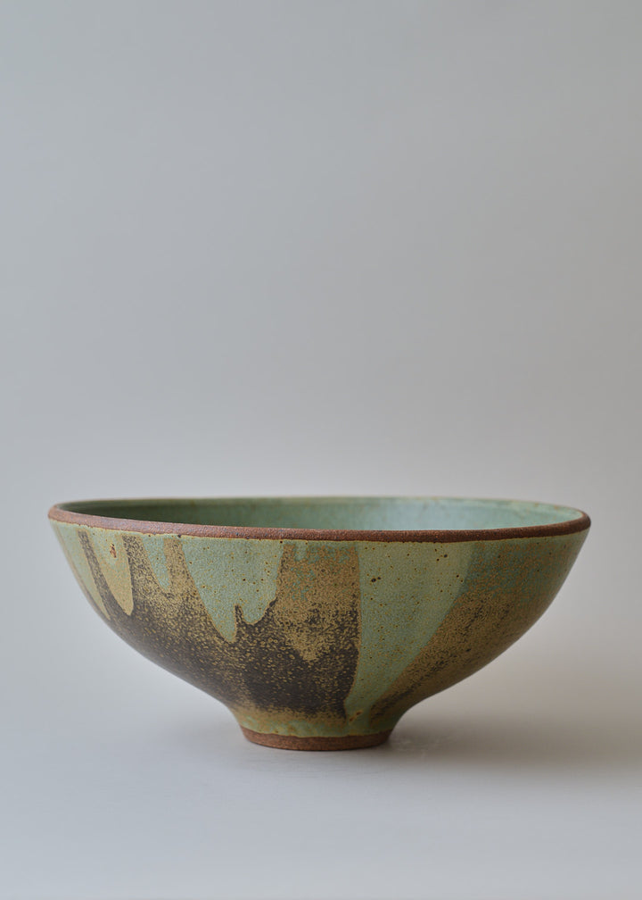 Extra Large Lucy Serving Bowl in Poured Copper Green - Victoria Morris Pottery