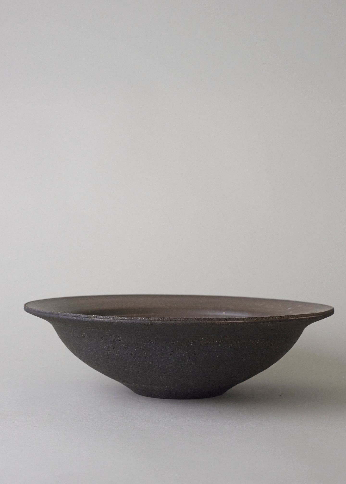 Large Finn Bowl in Black Sand - Limited Edition - Victoria Morris Pottery