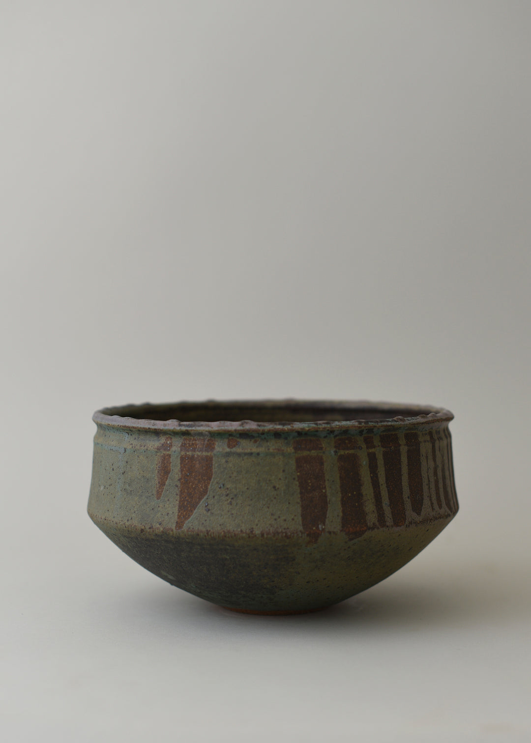 Flora Bowl no. 2 in Lichen - Victoria Morris Pottery
