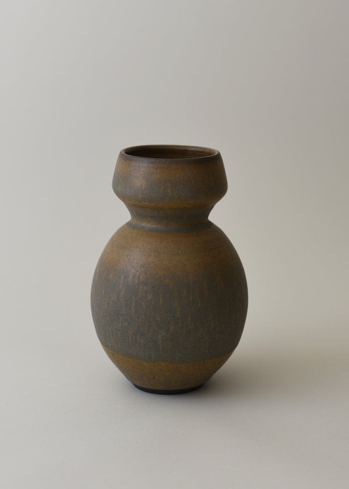 Small Flora Vase Hazel - Victoria Morris Pottery