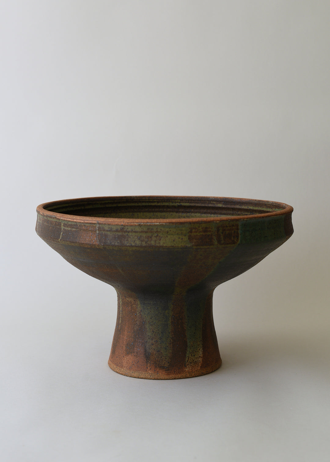 Elevated Bowl in Lichen - Victoria Morris Pottery