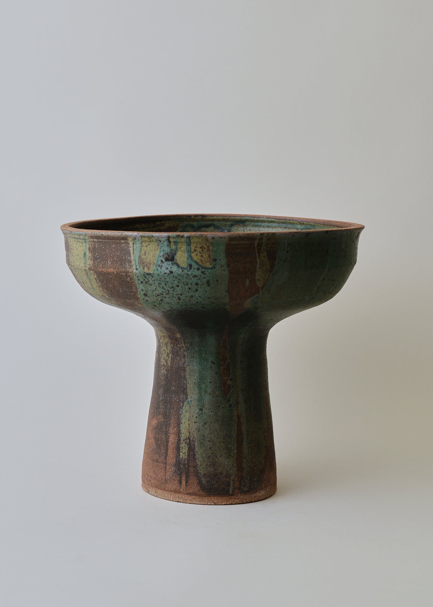 Elevated Bowl in Lichen - Victoria Morris Pottery