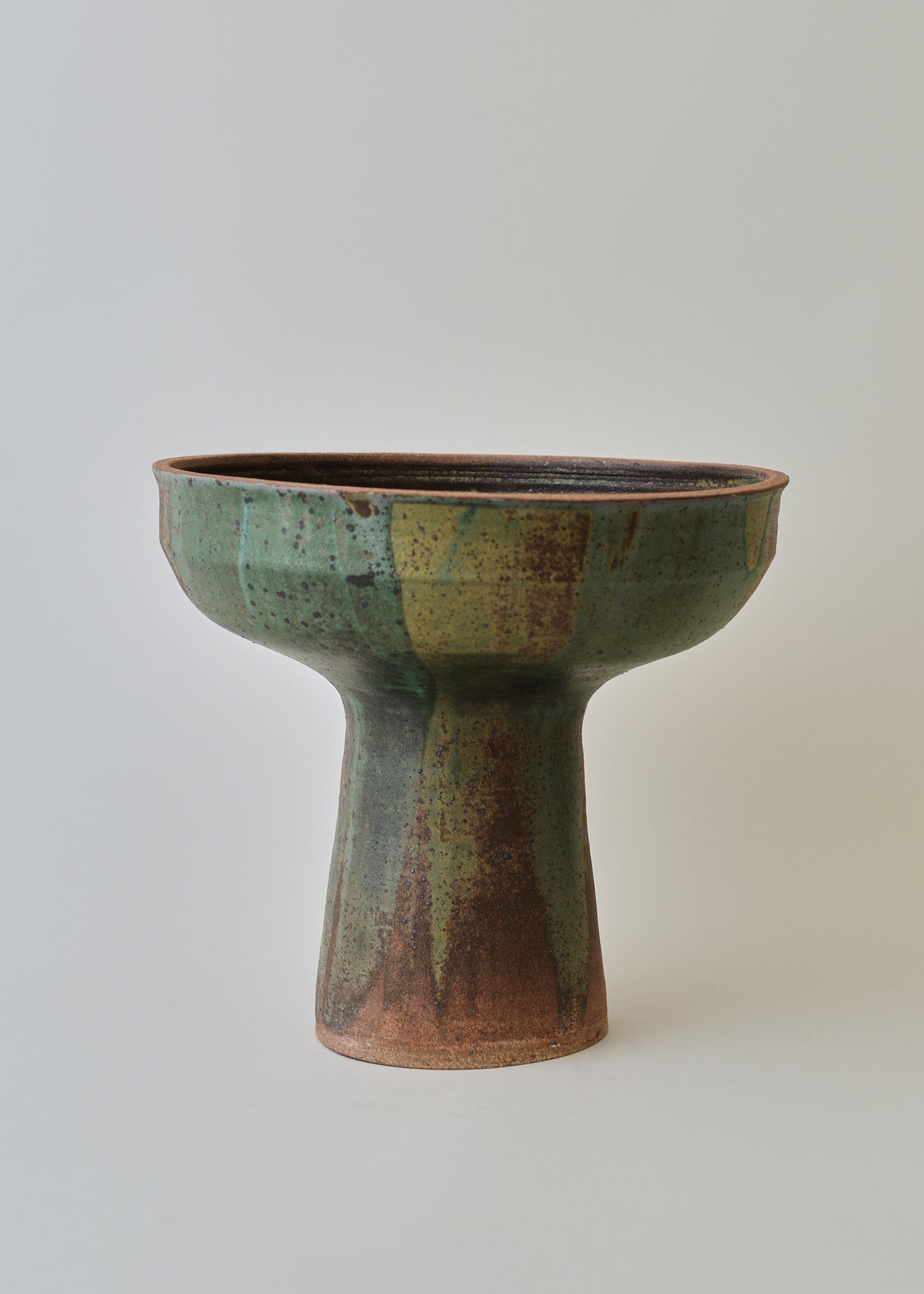 Elevated Bowl in Lichen - Victoria Morris Pottery