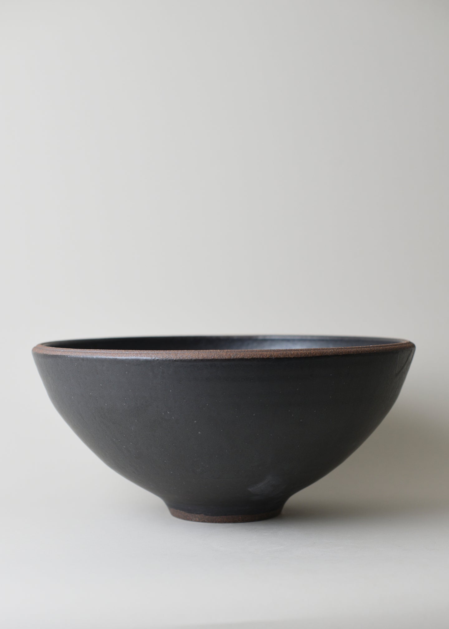 Extra Large Lucy Serving Bowl in Iron - Victoria Morris Pottery