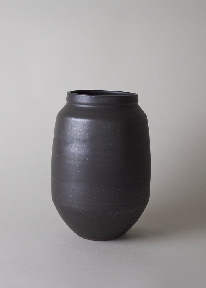 Large Poppy Vase no. 4 in Iron Black - Victoria Morris Pottery