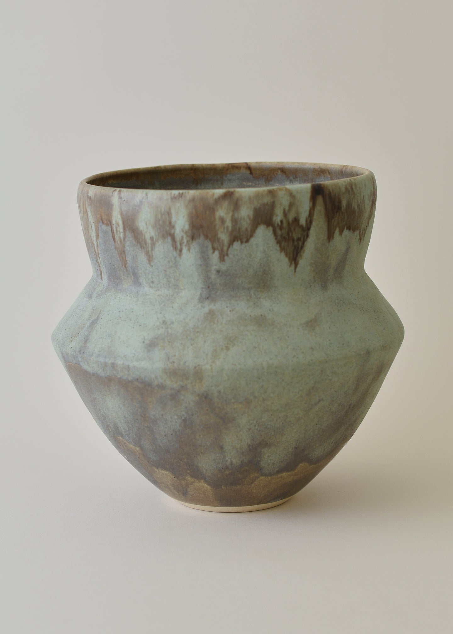 Diana Vase in Bronzed Mineral - Victoria Morris Pottery