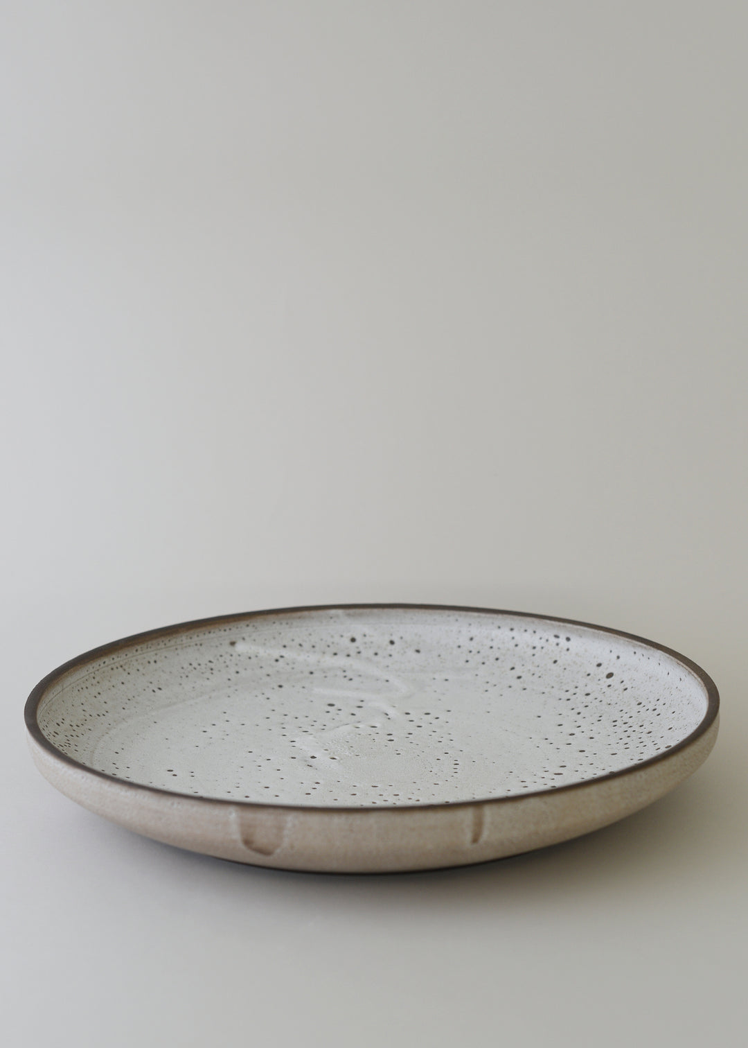 Large Platter in Poured White - Victoria Morris Pottery