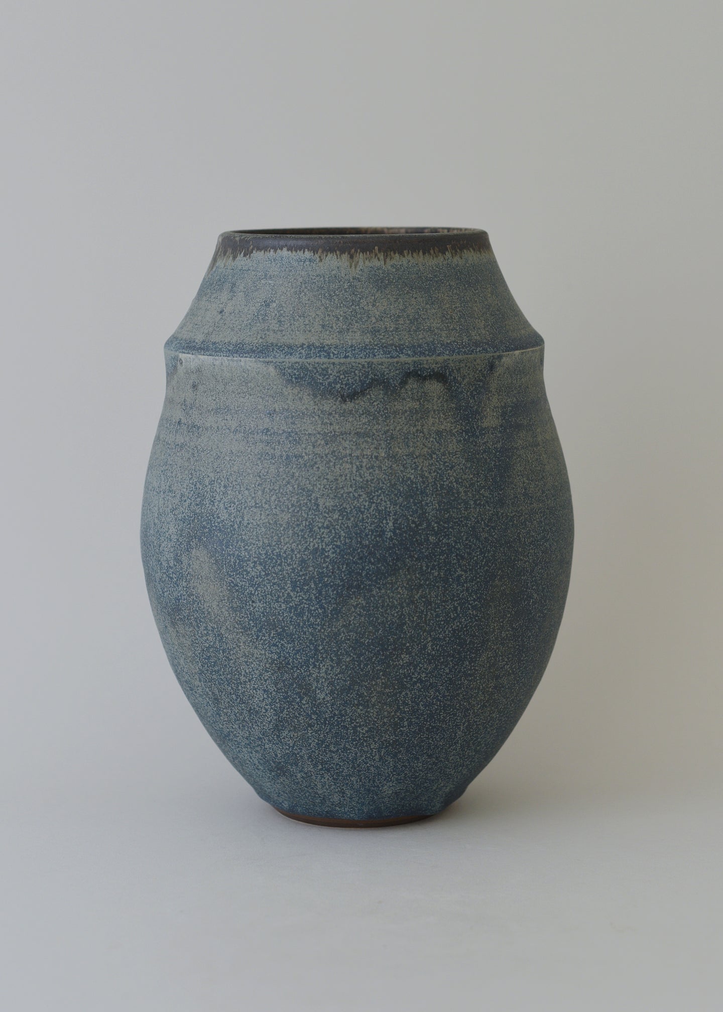 Ridge Vase no. 2 in Bronzed Ink - Victoria Morris Pottery