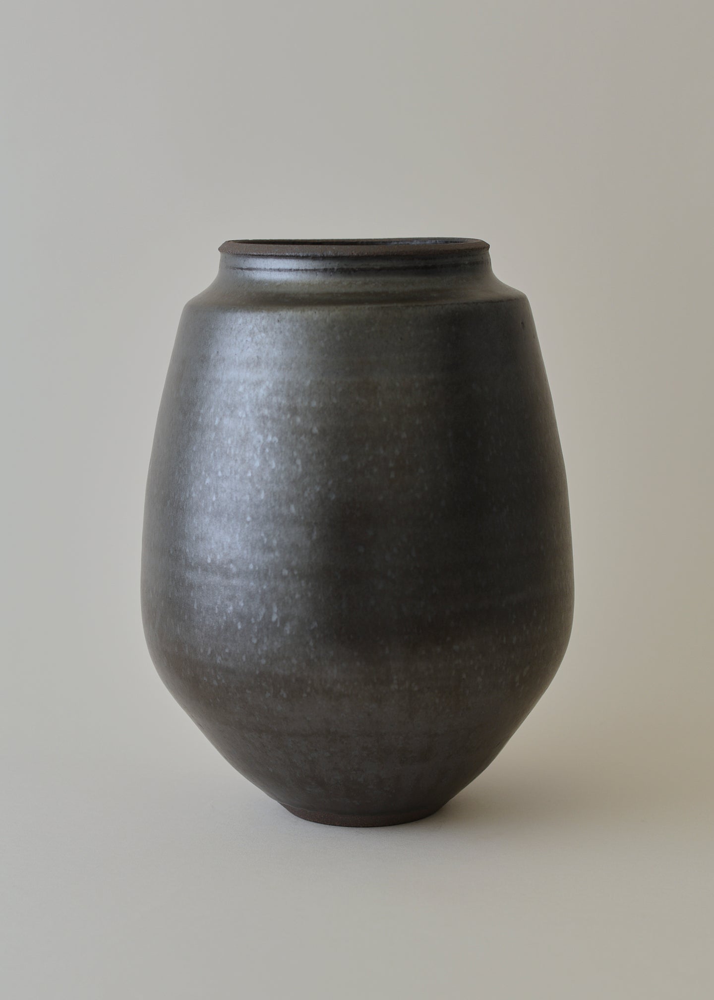Large Poppy Series Vase in Iron - Victoria Morris Pottery