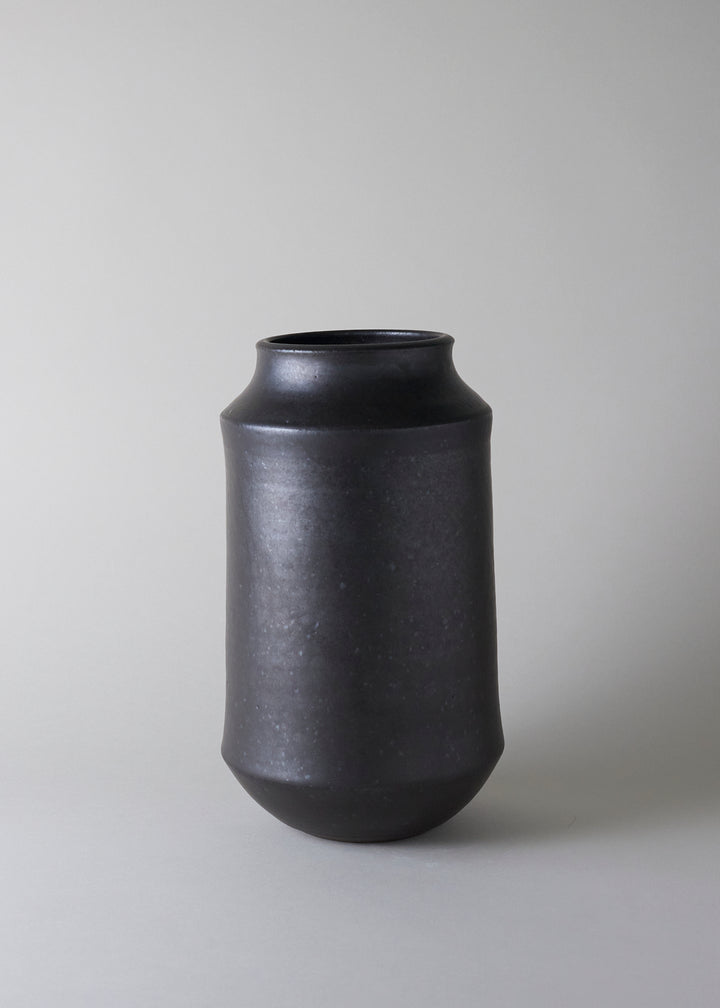 Elle Vase in Iron Black - Victoria Morris Pottery