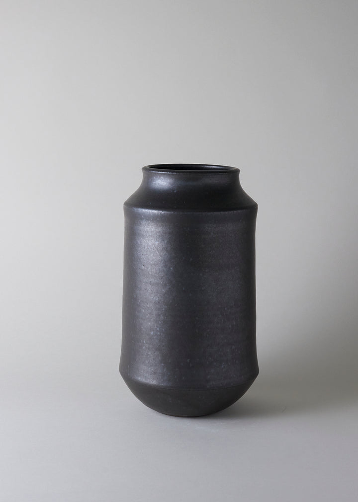 Elle Vase in Iron Black - Victoria Morris Pottery