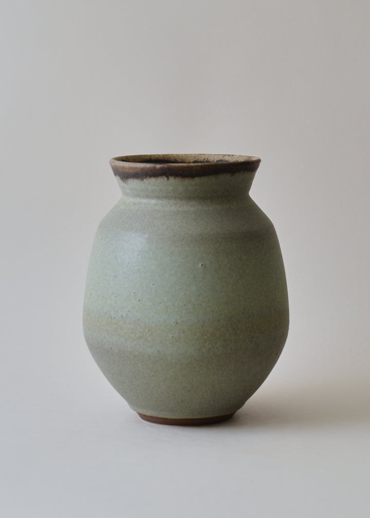 Poppy Series Vase no. 2 in Mineral - Victoria Morris Pottery