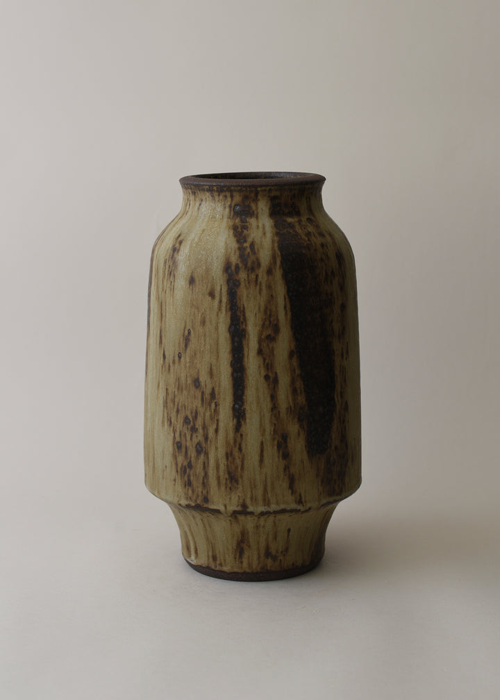 Lucy Series Vase in Live Oak - Victoria Morris Pottery