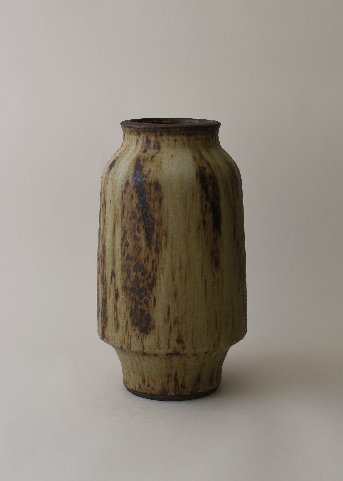 Lucy Series Vase in Live Oak - Victoria Morris Pottery