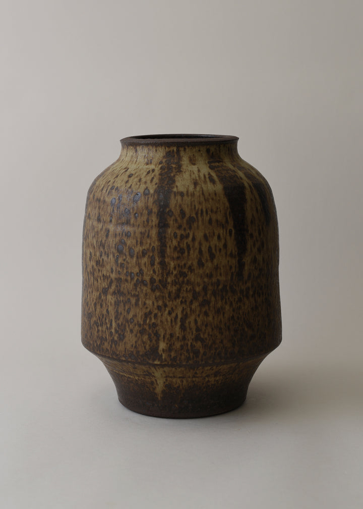 Lucy Series Vase in Live Oak - Victoria Morris Pottery