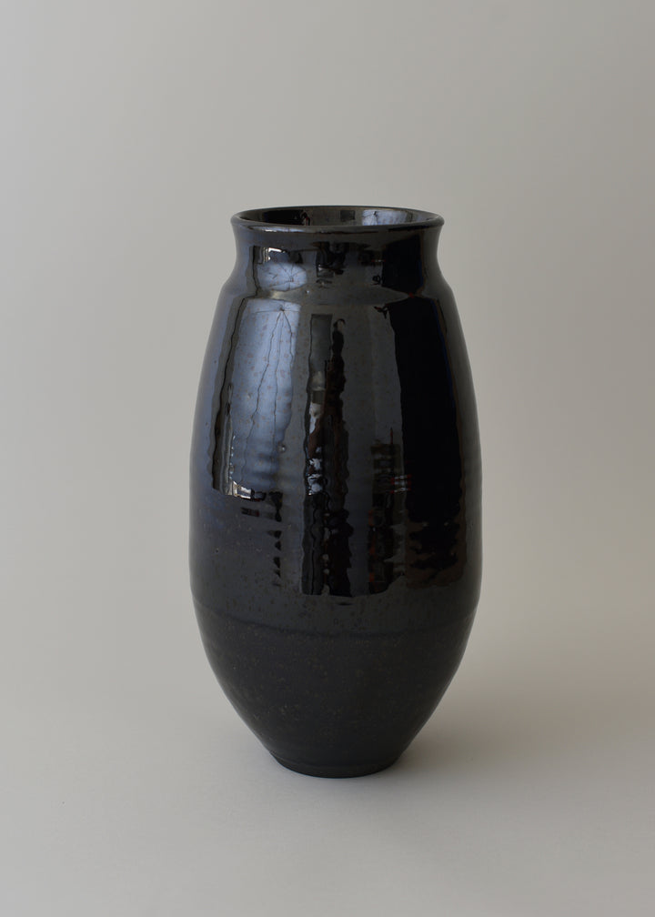 Large Poppy Vase in Dark Amber - Victoria Morris Pottery