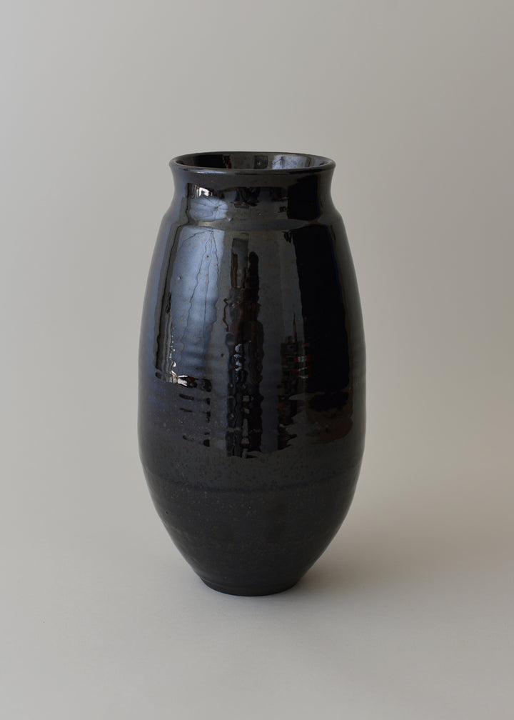 Large Poppy Vase in Dark Amber - Victoria Morris Pottery