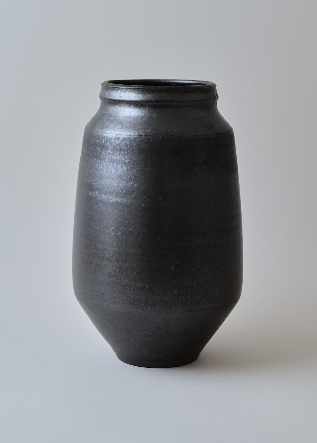Large Poppy Series Vase in Iron - Victoria Morris Pottery