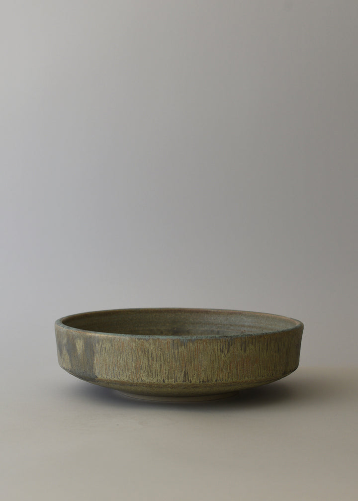 Lined Low Series Bowl in Mineral - Victoria Morris Pottery