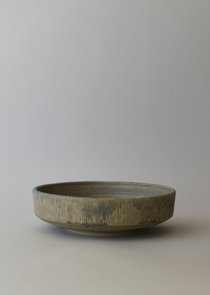 Lined Low Series Bowl in Mineral - Victoria Morris Pottery