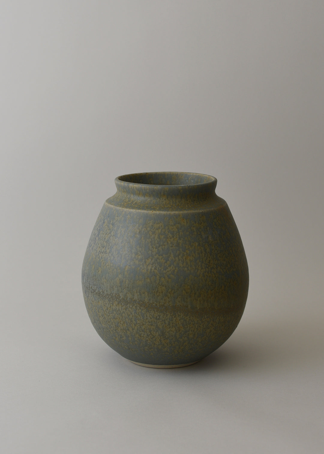 Low Poppy Series Vase in Agate - Victoria Morris Pottery