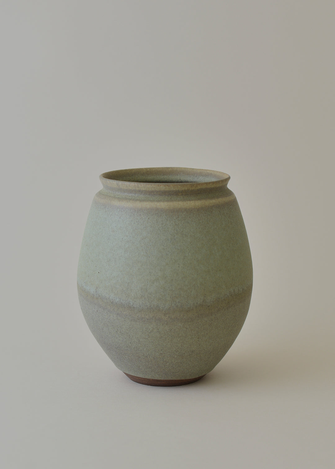 Low Poppy Vase in Mineral - Victoria Morris Pottery