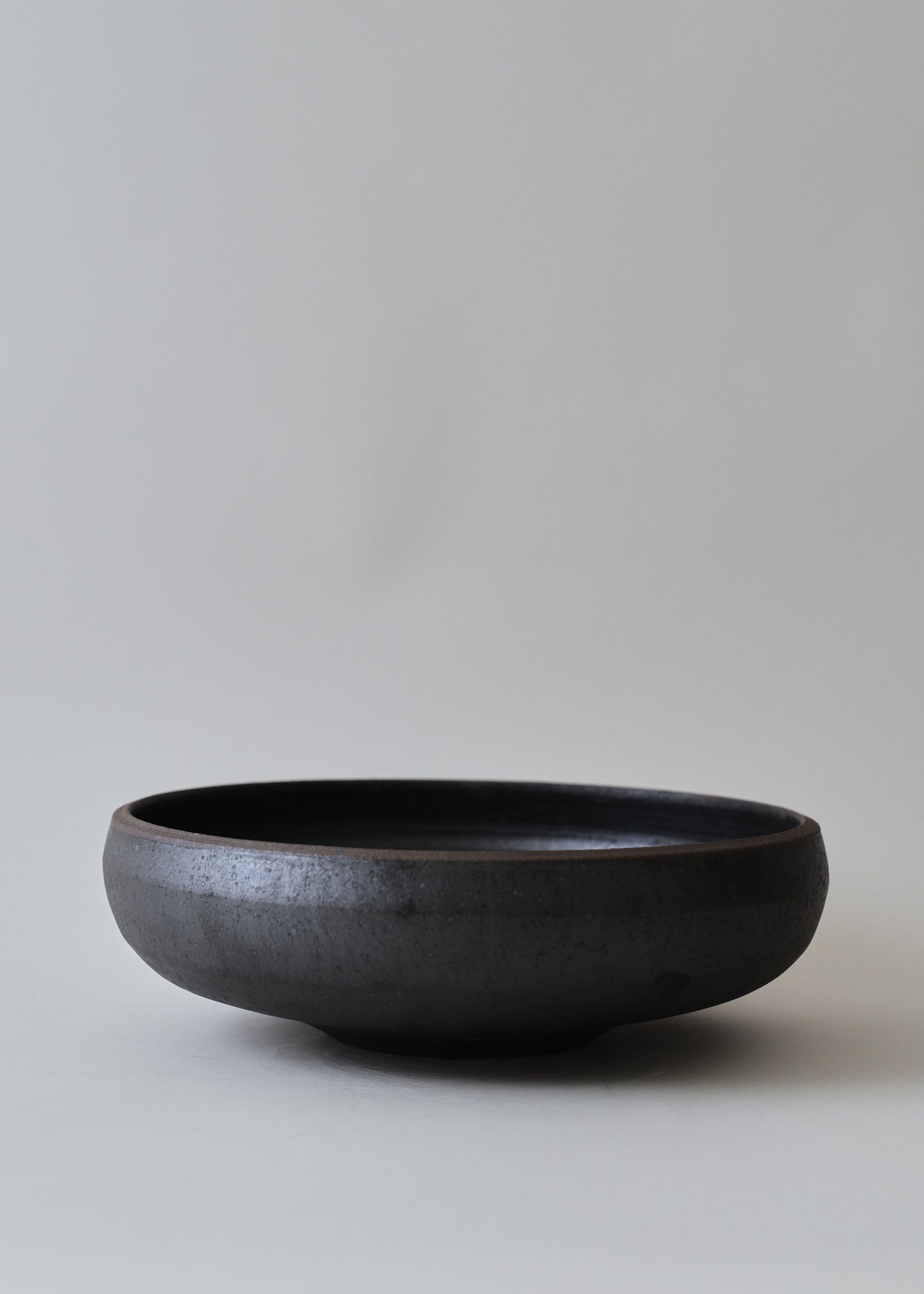 Low Lucy Bowl in Iron Black - Victoria Morris Pottery