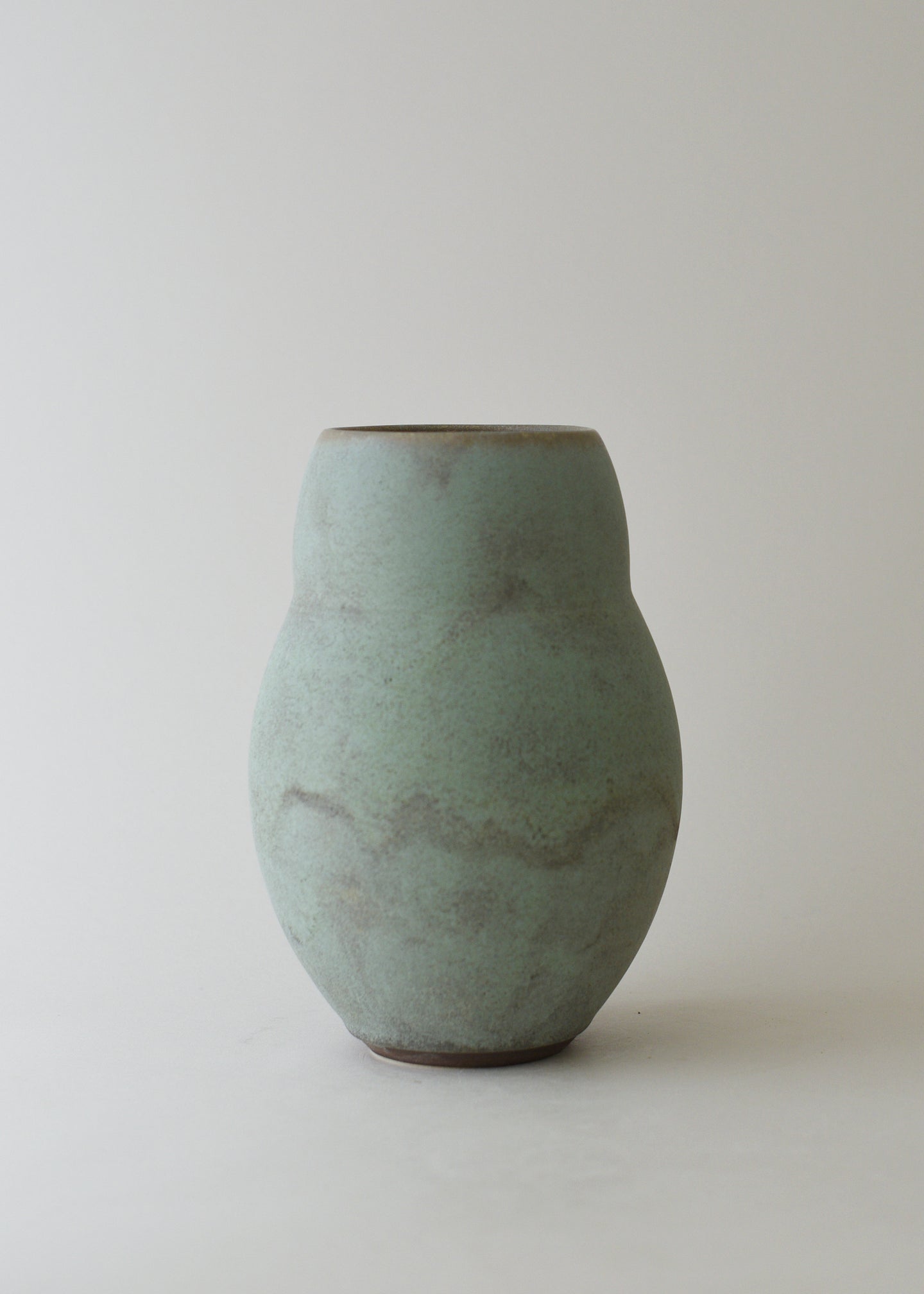 Medium Echo Vase in Mineral - Victoria Morris Pottery