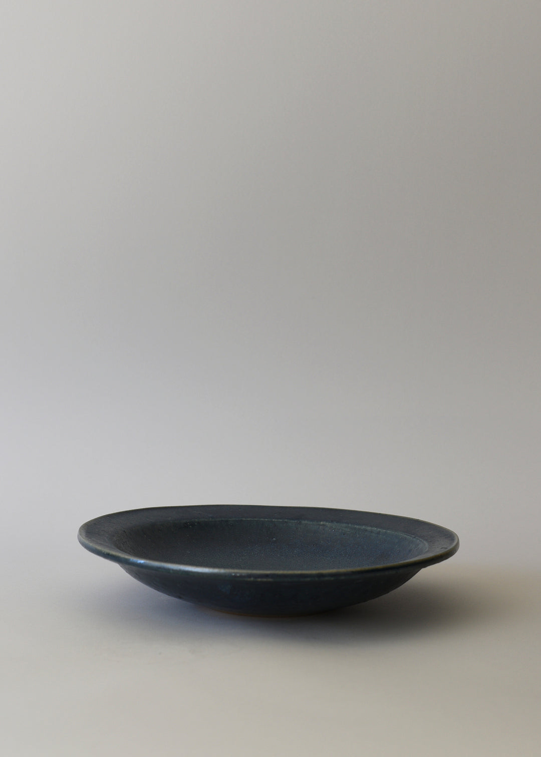 Low Finn Bowl in Ink - Victoria Morris Pottery