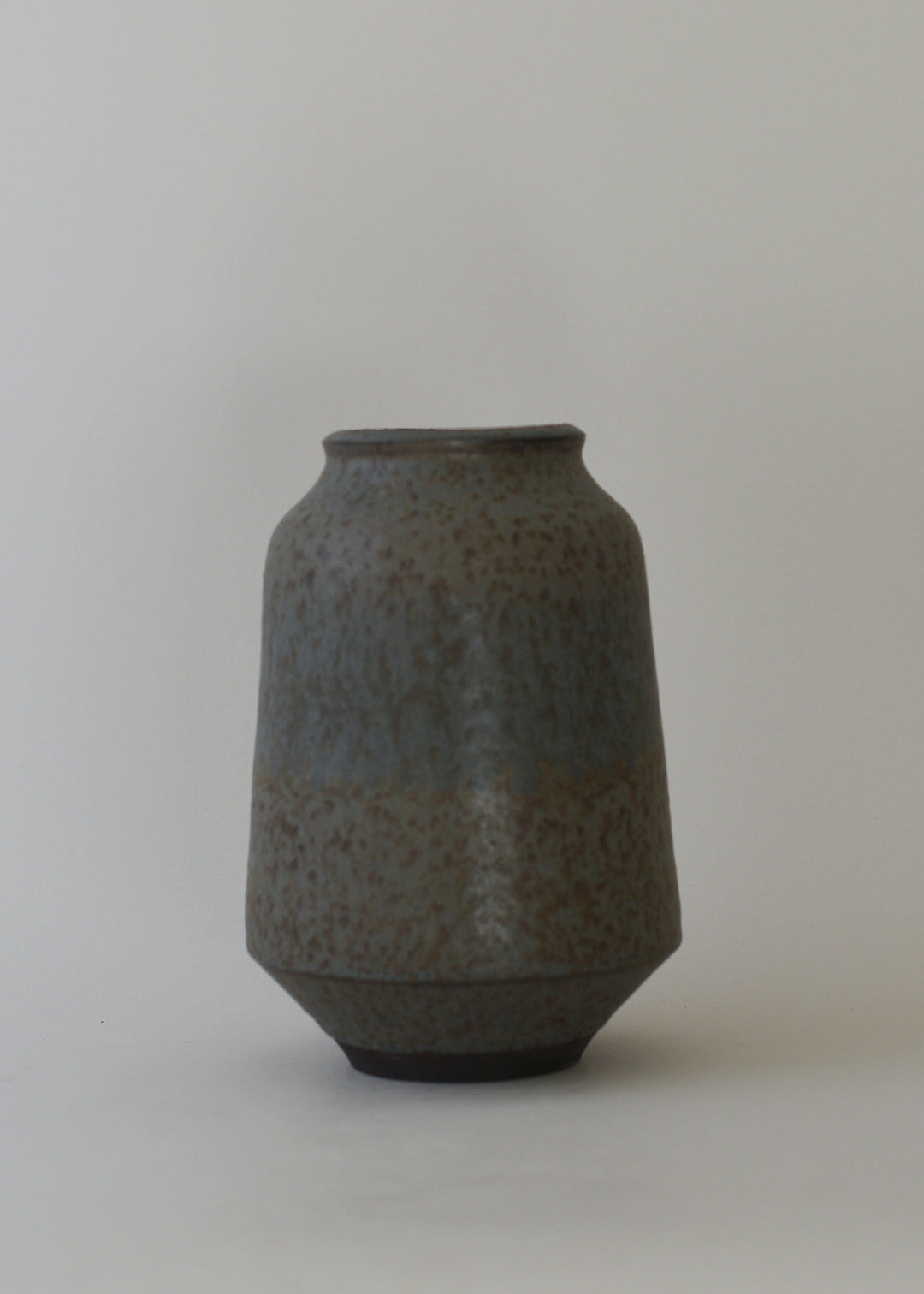 Lucy Series Vase no. 2 in Pond - Victoria Morris Pottery