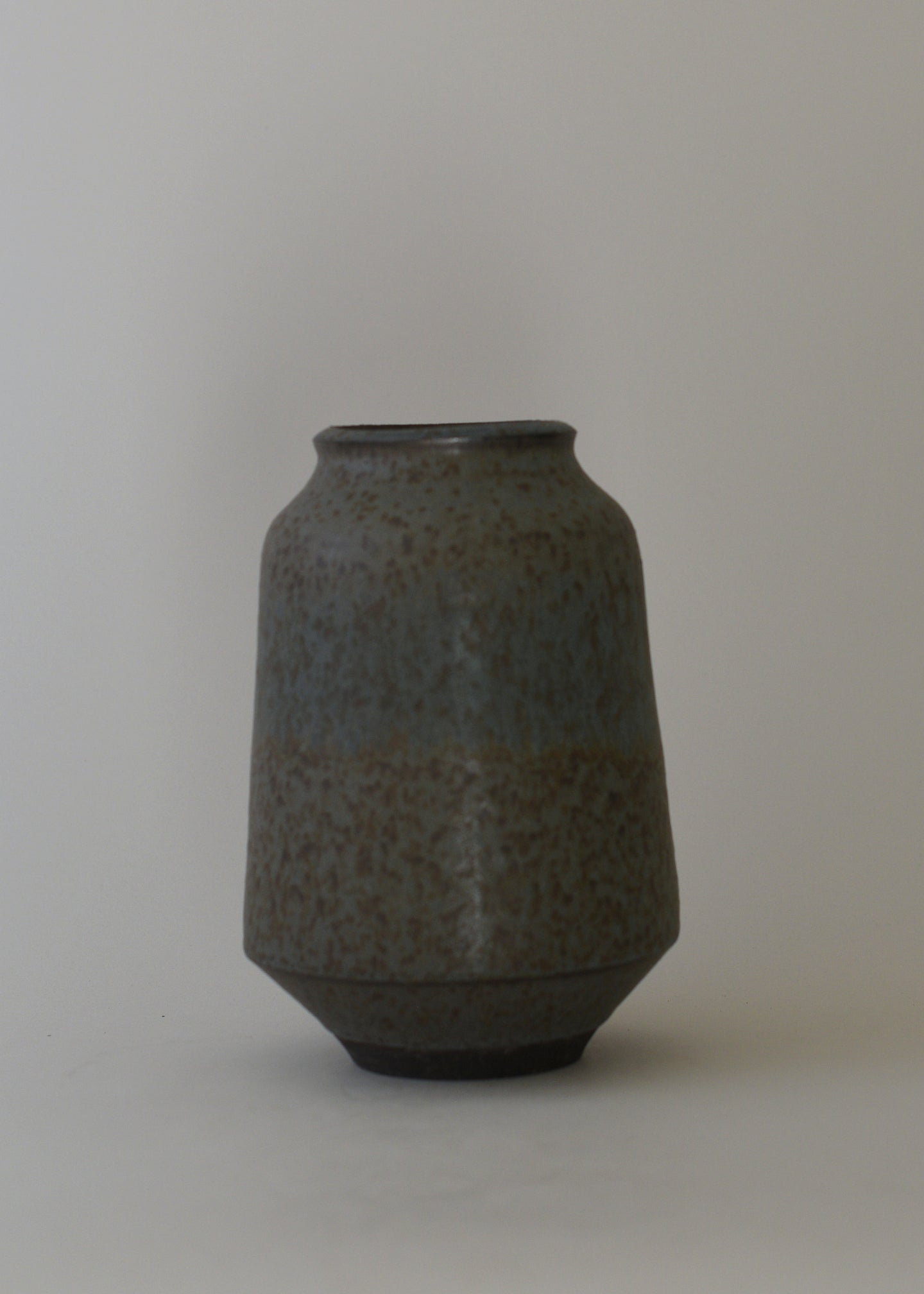 Lucy Series Vase no. 2 in Pond - Victoria Morris Pottery