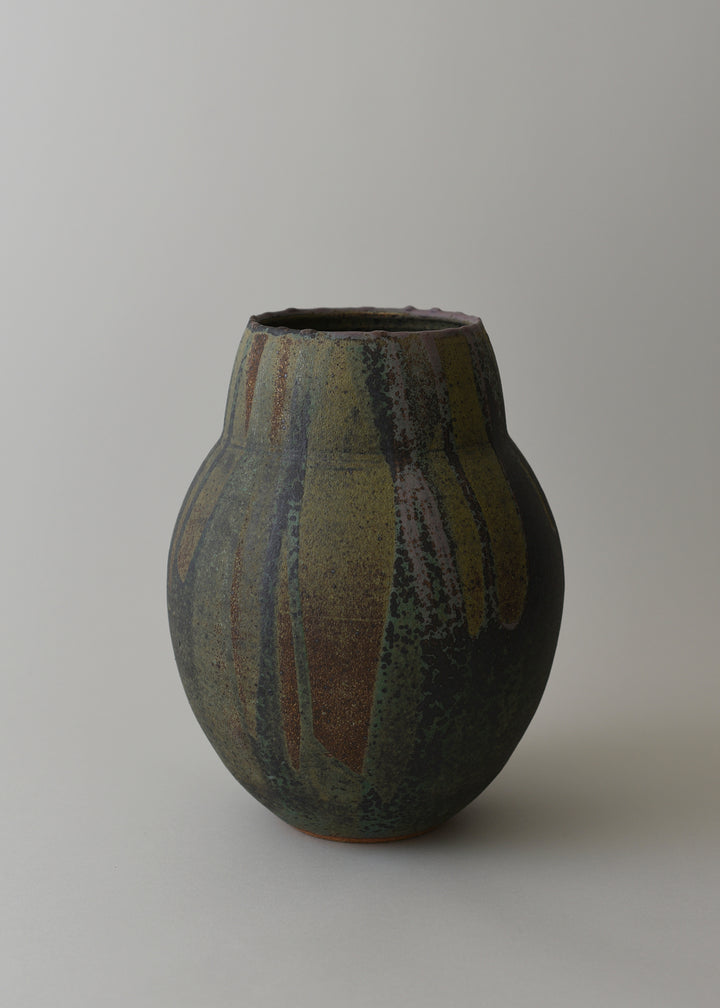 Echo Vase in Lichen - Victoria Morris Pottery