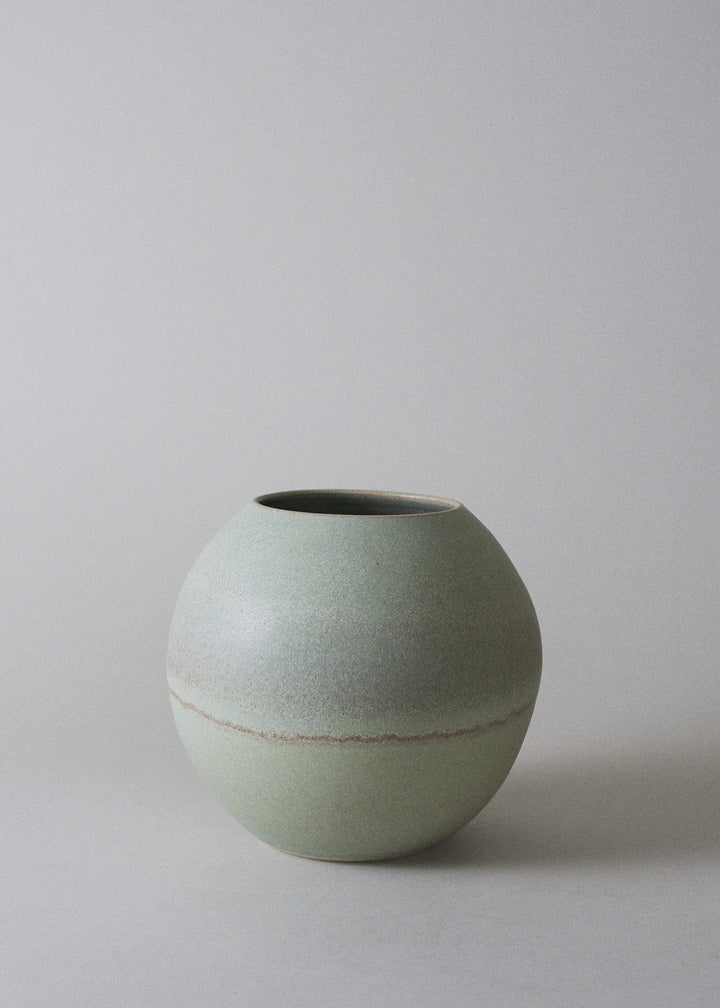 Orb Vase in Mineral - Victoria Morris Pottery
