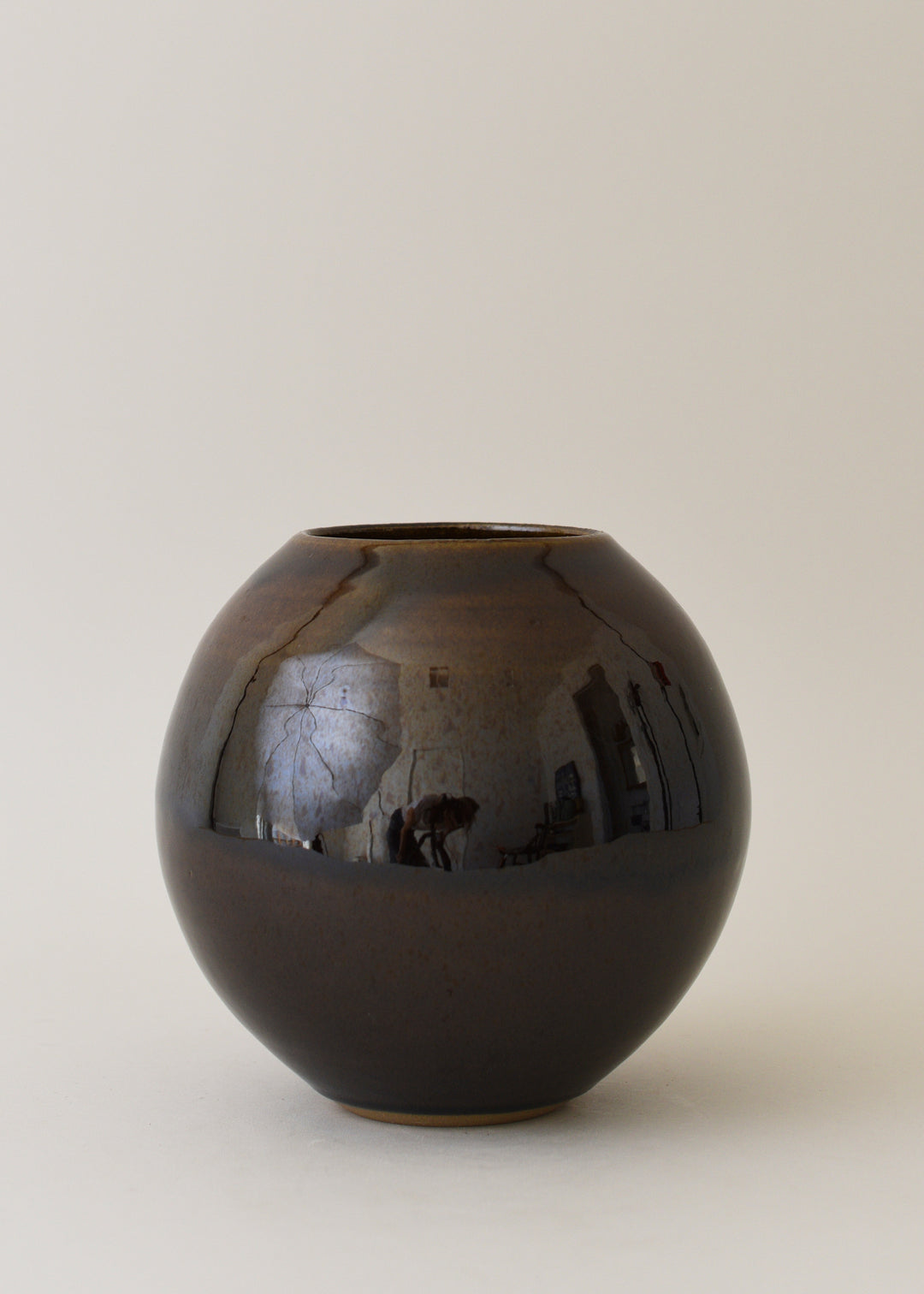 Orb Vase in Amber - Victoria Morris Pottery