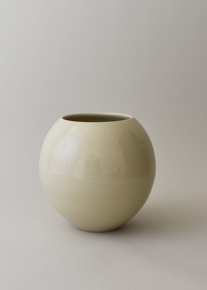 Orb Vase in Bone - Victoria Morris Pottery