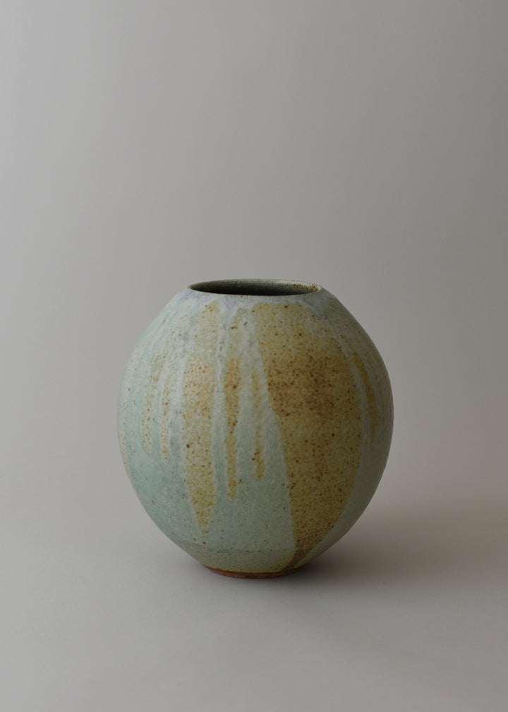 Orb Vase in Cobre - Victoria Morris Pottery