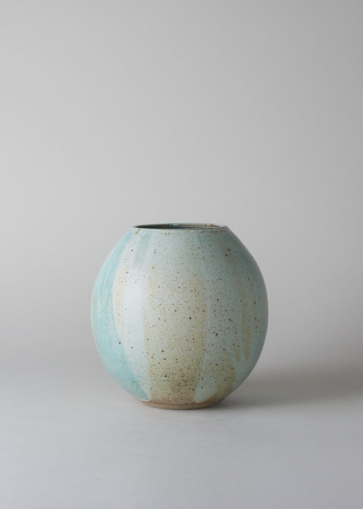 Orb Vase in Cobre Green - Victoria Morris Pottery