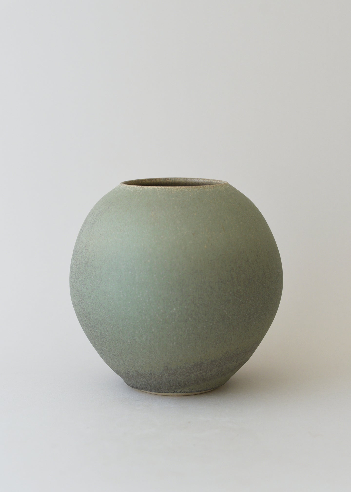 Orb Vase in Mineral - Victoria Morris Pottery