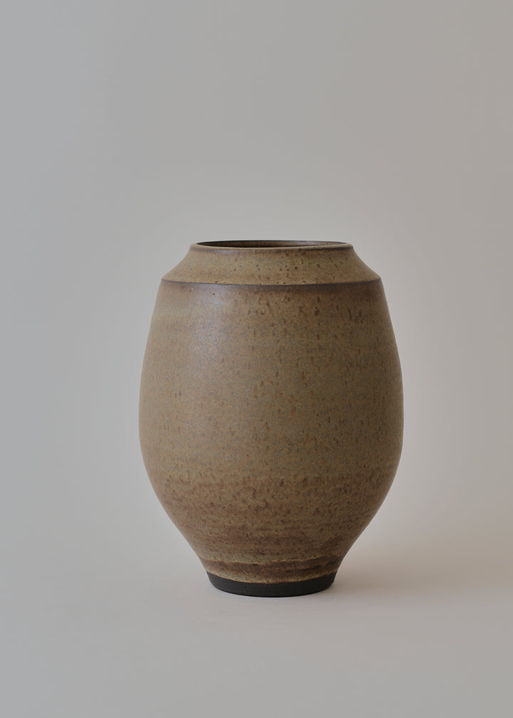 Oval Series Vase in Hazel - Victoria Morris Pottery